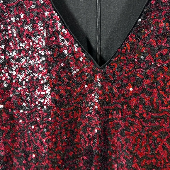 Express Deep Red & Black Sequin V-neck Long Sleeve Lined Holiday Dress Size 6 - Picture 4 of 10